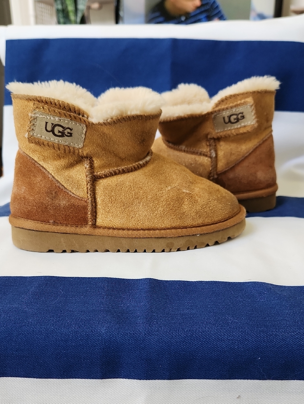 UGG Kids Chestnut/Tan Sheepskin Booties
